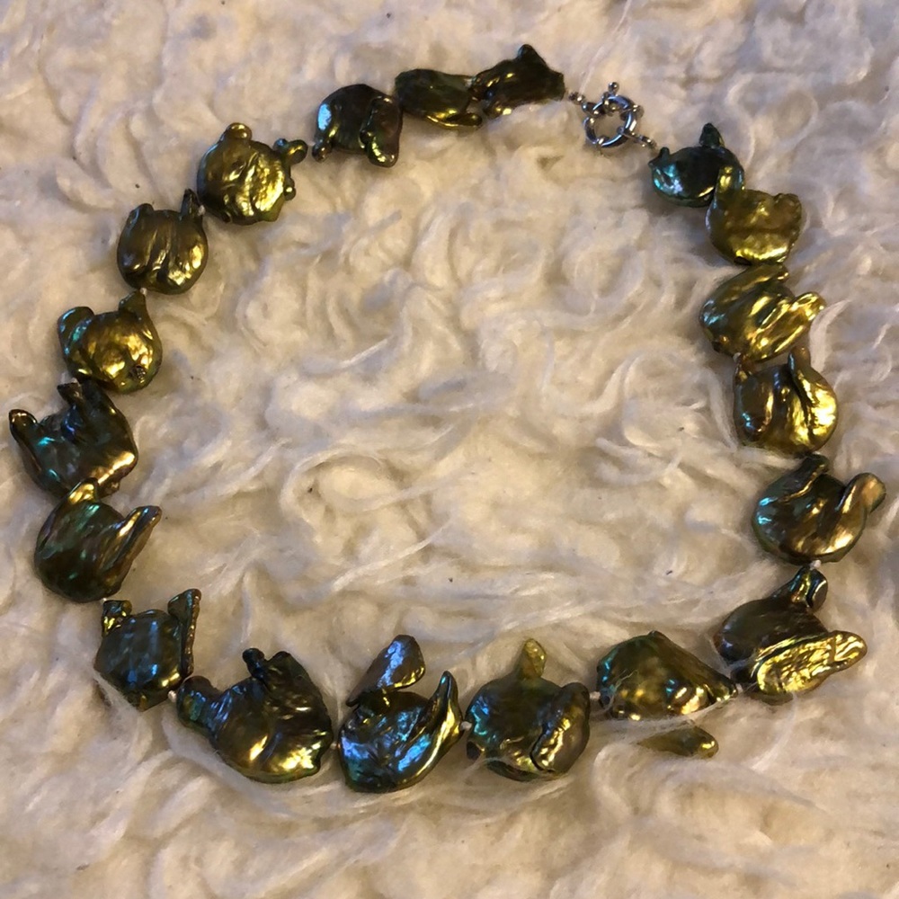 Choker green coin baroque pearls